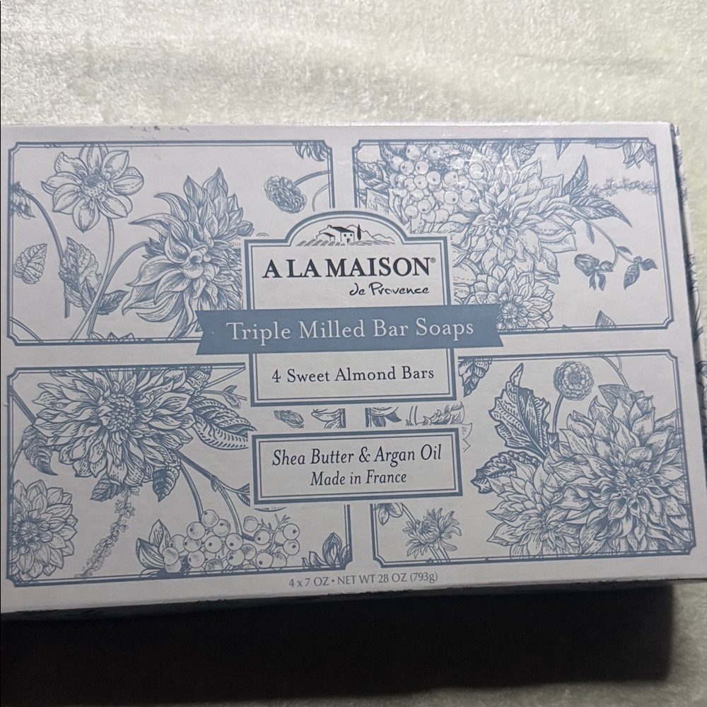 A LA Maison soap